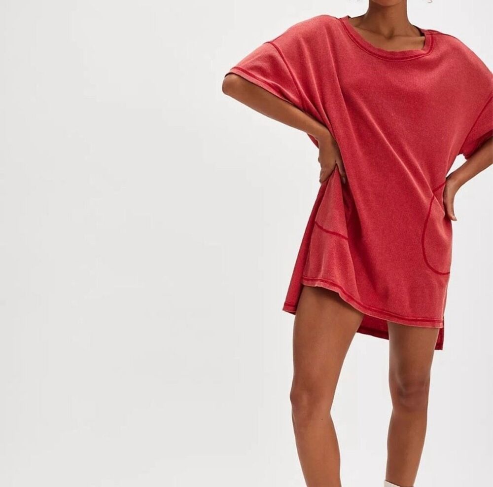 ✨Intimately Free People Better Days Sleep Red Sz Small Tee✨